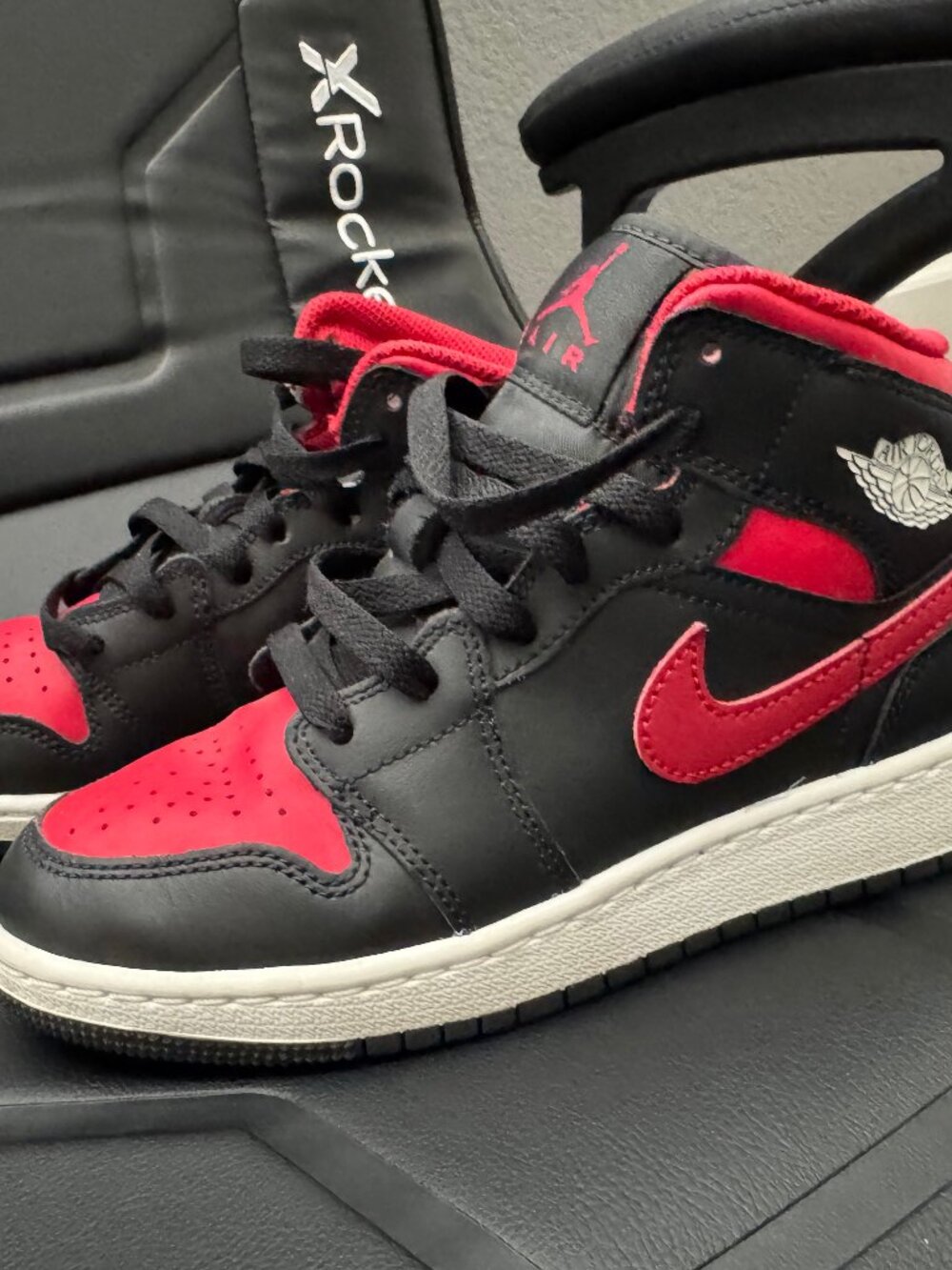 Jordan 1 Mid GS "Bred Twist" (Blackfire Red) 4Y
